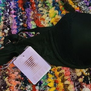 Brand new never worn Savage X Fenty Bra